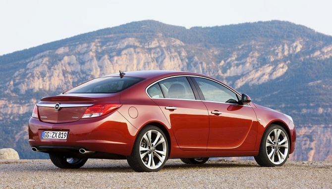 Opel Insignia 2.0 Turbo ECOTEC 4WD Opel Insignia 2.0 Turbo ECOTEC 4WD