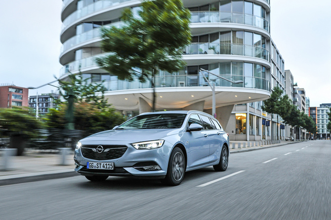 Opel Insignia Sports Tourer 1.6 Turbo D Innovation