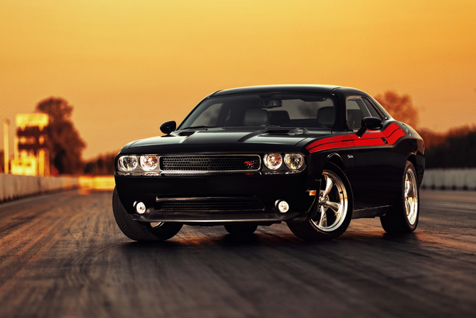 Dodge Challenger R/T AT Dodge Challenger R/T AT