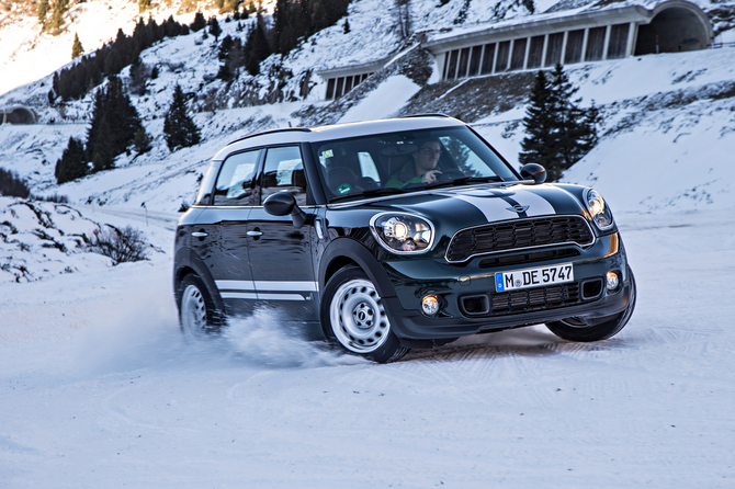 MINI (BMW) Cooper Countryman ALL4 MINI (BMW) Cooper Countryman ALL4