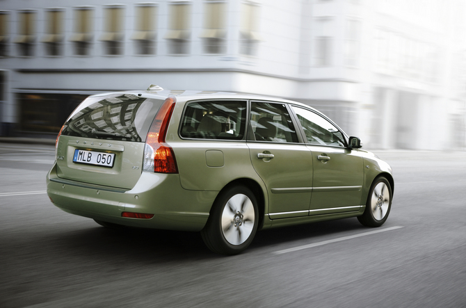 Volvo V50 D4 Summum Geartronic Volvo V50 D4 Summum Geartronic