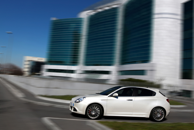 Alfa Romeo Giulietta (modern) Alfa Romeo Giulietta (modern)
