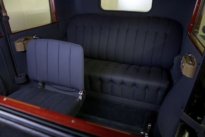 Lincoln Model L Seven-Passenger Berline Lincoln Model L Seven-Passenger Berline
