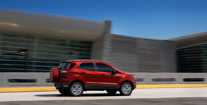 From the side, it looks like a very functional, usable SUV From the side, it looks like a very functional, usable SUV