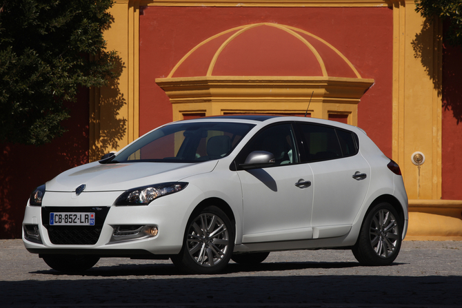 Renault Mégane 1.5 dCi SS FAP ECO2 Confort Renault Mégane 1.5 dCi SS FAP ECO2 Confort
