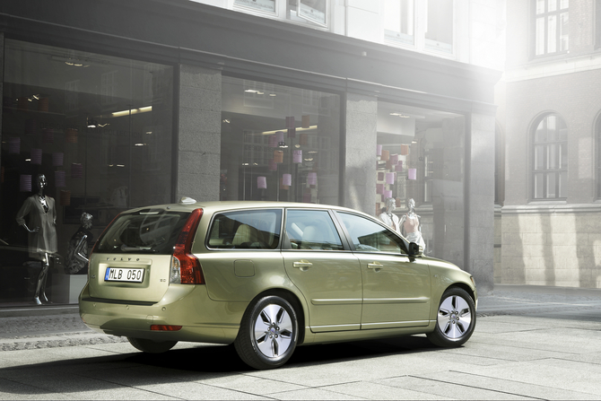 Volvo V50 D4 Momentum Geartronic Volvo V50 D4 Momentum Geartronic