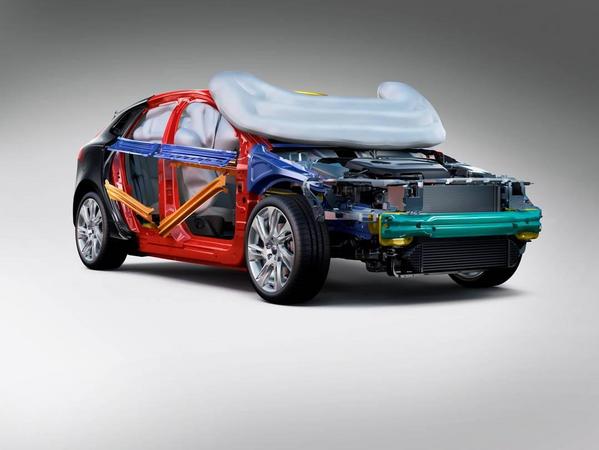 The system uses 7 sensors and explosive bolts to activate a 10cm raise in the hood The system uses 7 sensors and explosive bolts to activate a 10cm raise in the hood
