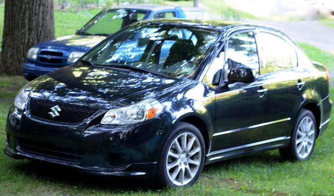 Suzuki SX4 LE Suzuki SX4 LE