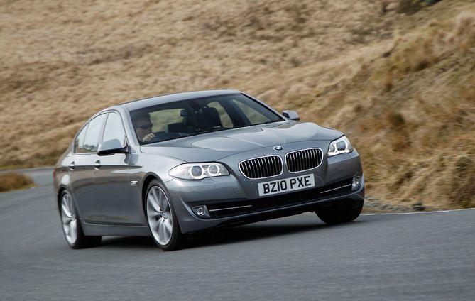 BMW 530d Touring BluePerformance Automatic BMW 530d Touring BluePerformance Automatic