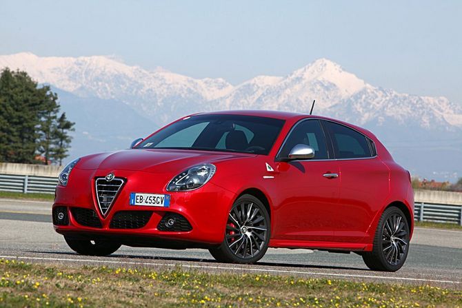 Alfa Romeo Giulietta (modern) Alfa Romeo Giulietta (modern)