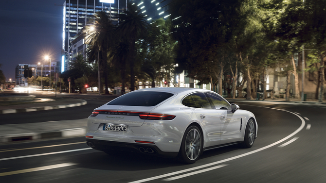 Porsche Panamera Turbo S E-Hybrid Porsche Panamera Turbo S E-Hybrid