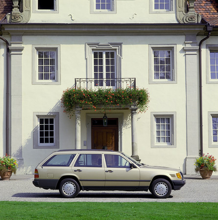Mercedes-Benz 200 TD Mercedes-Benz 200 TD