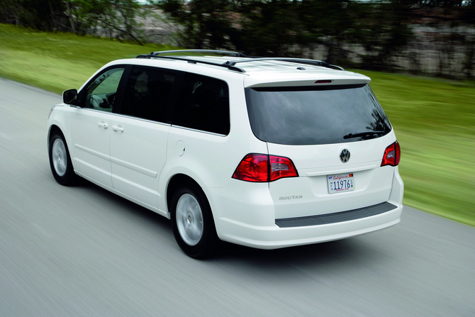 Volkswagen Routan SE RSE Volkswagen Routan SE RSE