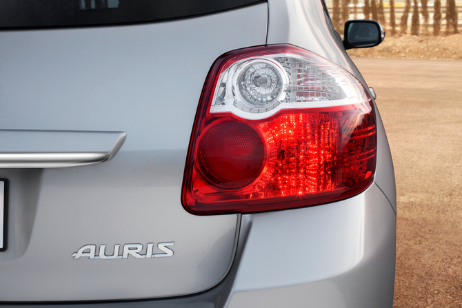 Toyota Auris Bizz 1.4 D-4D Active Toyota Auris Bizz 1.4 D-4D Active