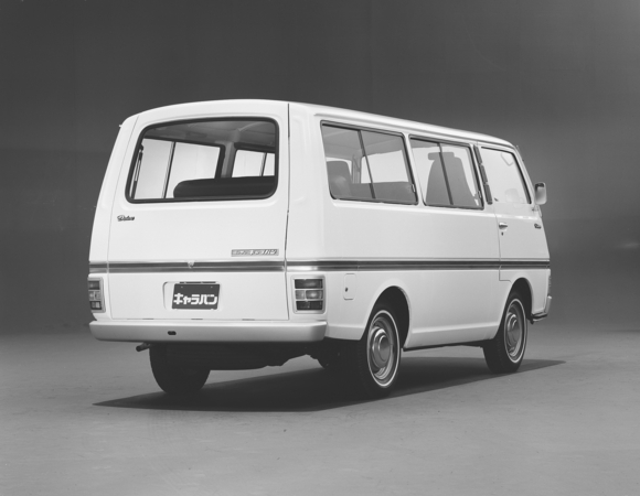 Nissan Caravan DX Nissan Caravan DX