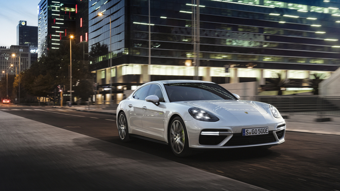 Porsche Panamera Turbo S E-Hybrid Porsche Panamera Turbo S E-Hybrid