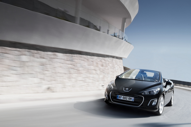Peugeot 308 CC Feline 1.6 THP 200 Peugeot 308 CC Feline 1.6 THP 200