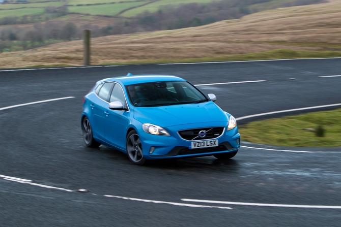Volvo V40 D2 Start/Stop R-Design Summum Volvo V40 D2 Start/Stop R-Design Summum