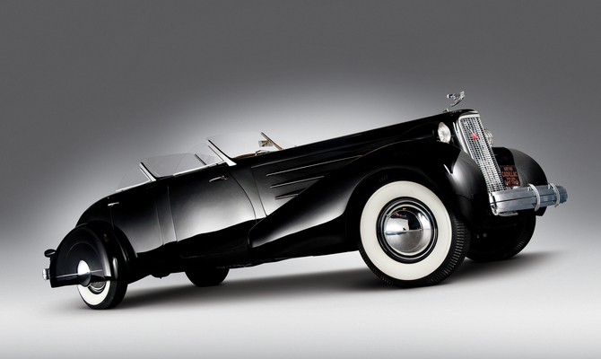 The 1937 Phaeton has a double windshield The 1937 Phaeton has a double windshield