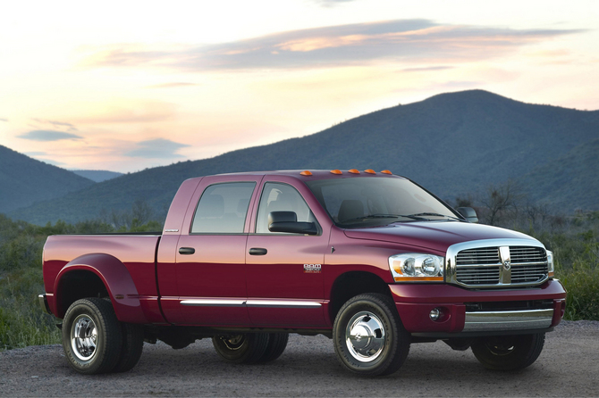 Dodge Ram 3500 Mega Cab 4X2 SLT SWB Dodge Ram 3500 Mega Cab 4X2 SLT SWB