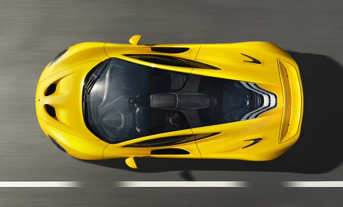 Vitesse de pointe bridée électroniquement à 350 km/h Vitesse de pointe bridée électroniquement à 350 km/h