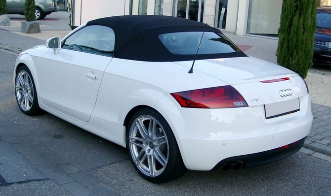 Audi TT Roadster 1.8 TFSI Audi TT Roadster 1.8 TFSI
