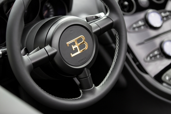 Bugatti Veyron 16.4 Grand Sport Vitesse Lang Lang Bugatti Veyron 16.4 Grand Sport Vitesse Lang Lang