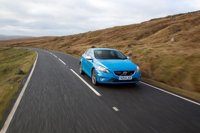 Volvo V40 T4 R-Design Summum Volvo V40 T4 R-Design Summum
