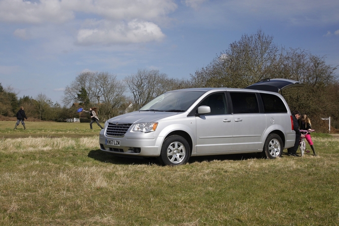 Chrysler Grand Voyager 2.8 CRD Touring Chrysler Grand Voyager 2.8 CRD Touring