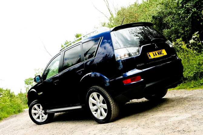 Mitsubishi Outlander Gen.2 Mitsubishi Outlander Gen.2