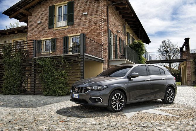 Fiat Tipo 1.4 Easy Fiat Tipo 1.4 Easy