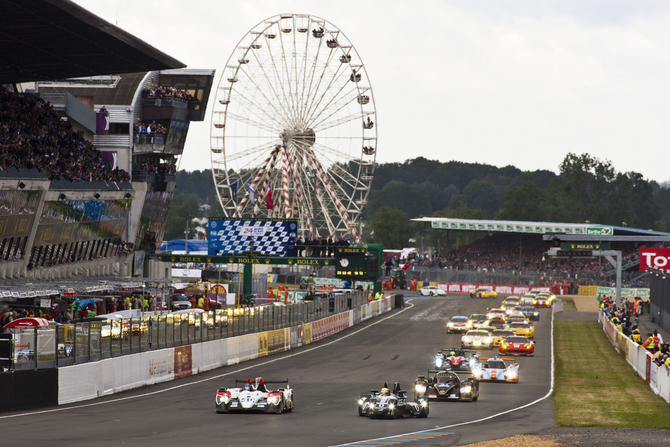 Nissan vai regressar a Le Mans em 2014 com um veículo com tecnologia elétrica Nissan vai regressar a Le Mans em 2014 com um veículo com tecnologia elétrica