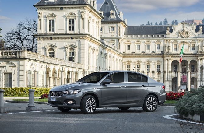 Fiat Tipo 1.4 Easy Fiat Tipo 1.4 Easy