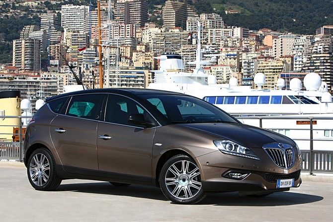 Lancia Delta 1.8 TurboJet 200cv Platino Auto Lancia Delta 1.8 TurboJet 200cv Platino Auto