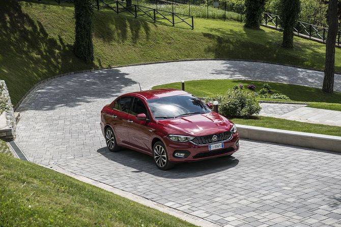 Fiat Tipo 1.3 Multijet S&S Easy Fiat Tipo 1.3 Multijet S&S Easy