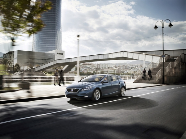 Volvo V40 T4 Kinetic Powershift Volvo V40 T4 Kinetic Powershift