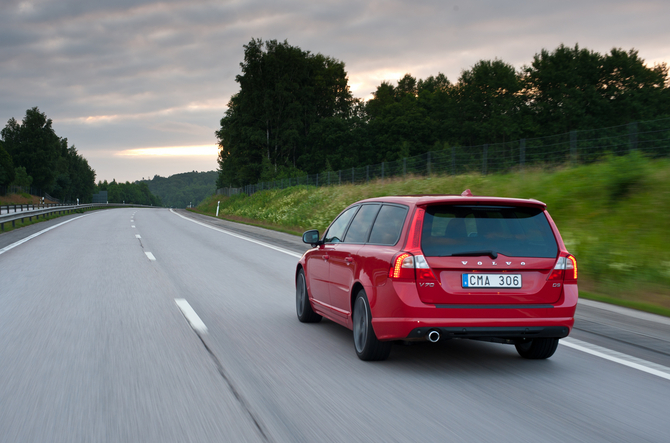 Volvo V70 D5 R-Design Geartronic Volvo V70 D5 R-Design Geartronic