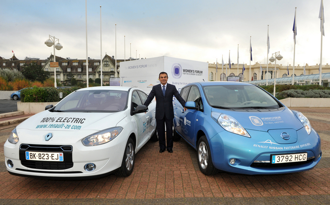 Renault Invests in Battery Center in Lardy, France Renault Invests in Battery Center in Lardy, France