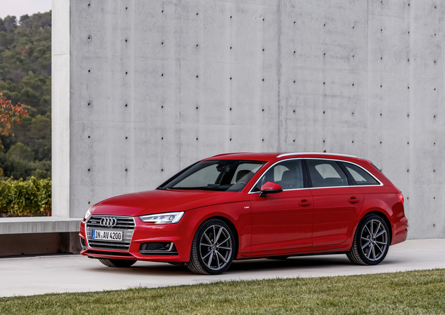 Audi A4 Avant 2.0 TFSI quattro S tronic Audi A4 Avant 2.0 TFSI quattro S tronic