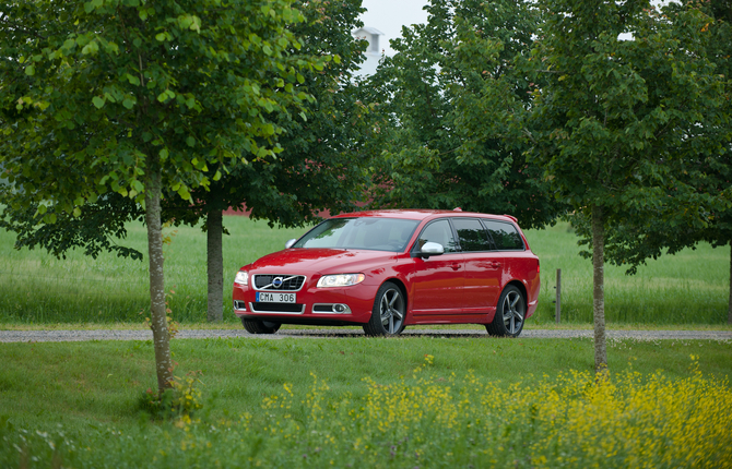 Volvo V70 DRIVe Start/Stop R-Design Volvo V70 DRIVe Start/Stop R-Design