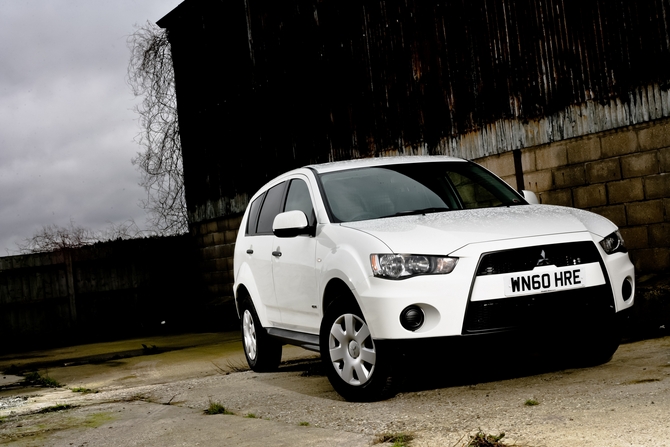Mitsubishi Outlander Gen.2 Mitsubishi Outlander Gen.2