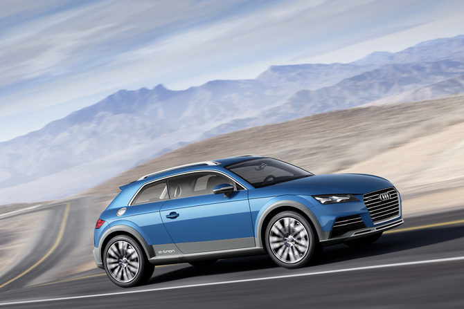 De perfil o veículo é mais parecido com um Allroad do que com um SUV De perfil o veículo é mais parecido com um Allroad do que com um SUV
