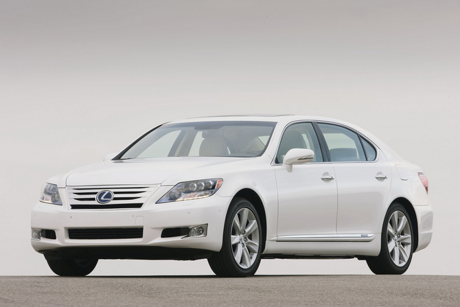 Lexus LS 600h L Lexus LS 600h L