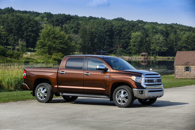 Toyota Tundra CrewMax 5.7 V8 1794 Edition 4x4 Toyota Tundra CrewMax 5.7 V8 1794 Edition 4x4