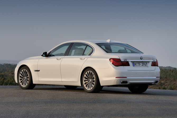 BMW 750d xDrive BMW 750d xDrive