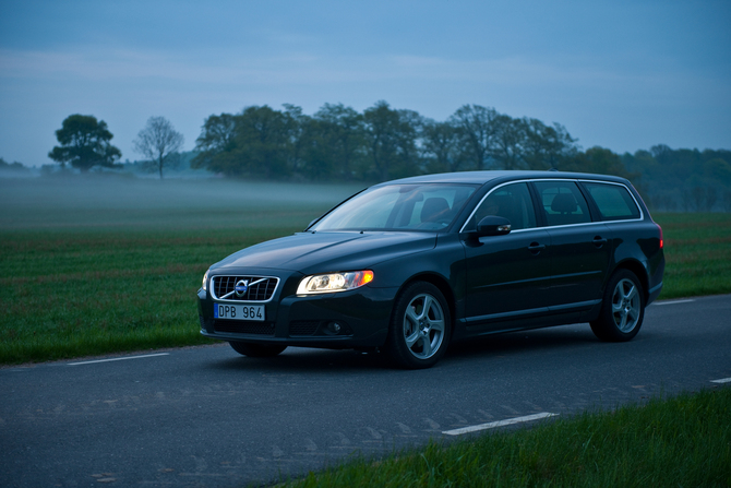 Volvo V70 D5 Start/Stop Momentum Volvo V70 D5 Start/Stop Momentum
