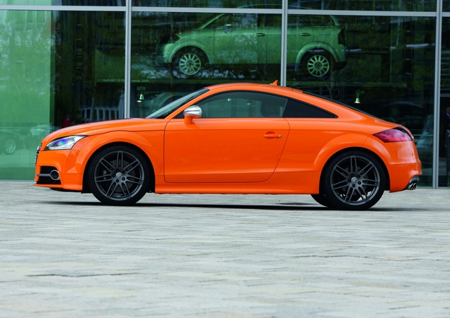 Audi TTS Coupé S tronic Audi TTS Coupé S tronic