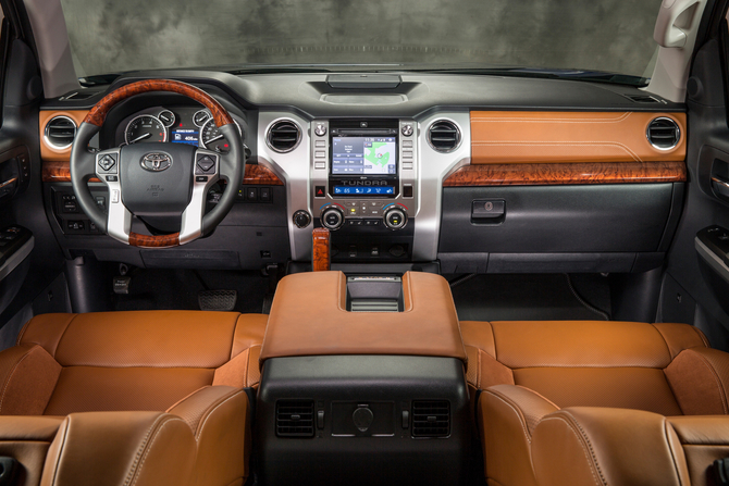 Toyota Tundra CrewMax 5.7 V8 1794 Edition 4x4 Toyota Tundra CrewMax 5.7 V8 1794 Edition 4x4