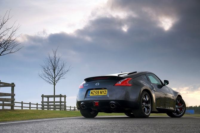 Nissan 370Z 3.7 328 Black Edition A/T Nissan 370Z 3.7 328 Black Edition A/T