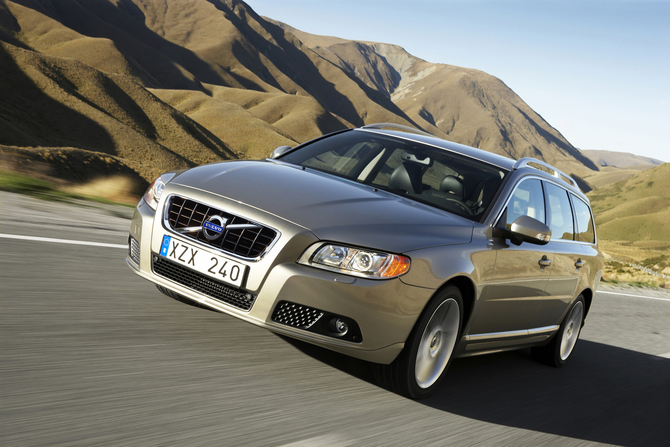 Volvo V70 D5 Summum Geartronic Volvo V70 D5 Summum Geartronic
